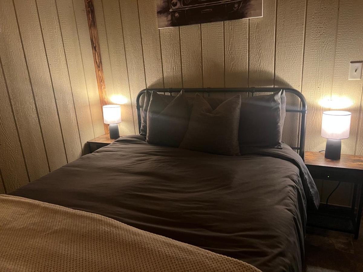 Buddy'S Harbor Lake Ozark Room photo